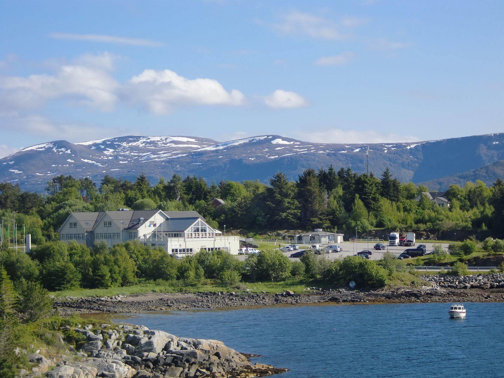 Ytterland Aalesund Airport Hotel מראה חיצוני תמונה
