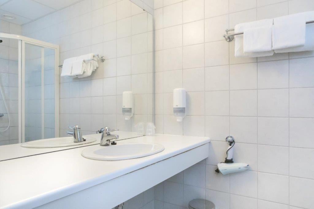 Ytterland Aalesund Airport Hotel מראה חיצוני תמונה