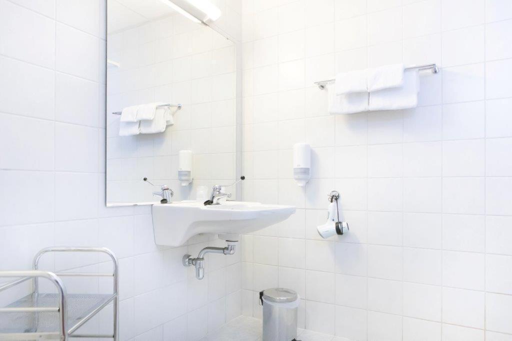 Ytterland Aalesund Airport Hotel מראה חיצוני תמונה